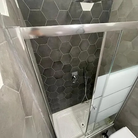 Isabel Apartamento